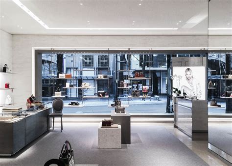 holt renfrew dior|dior store in toronto.